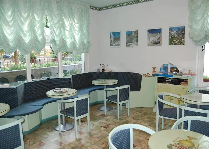 Hotel Daisy