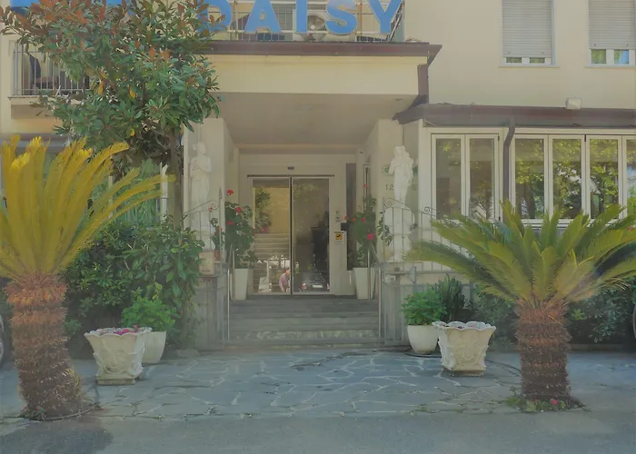Hotel Daisy 3*