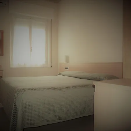 Daisy Marina di Massa