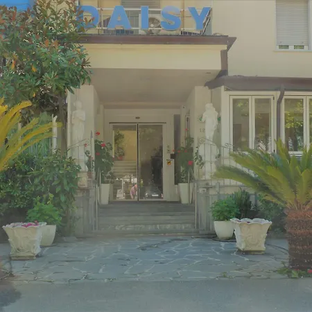 Hotel Daisy 3*