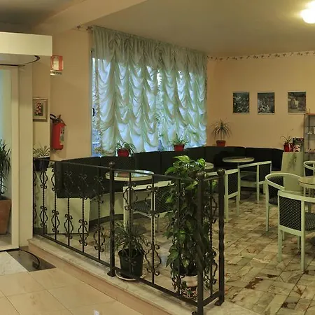 Hotel Daisy