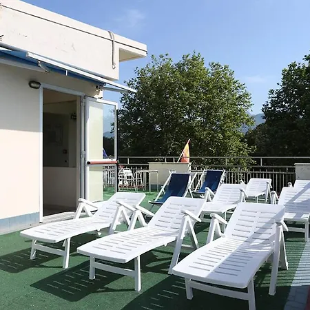 Daisy Hotel 3*