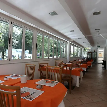 Daisy 3* Marina di Massa