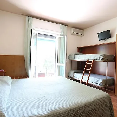 Daisy Hotel Marina di Massa